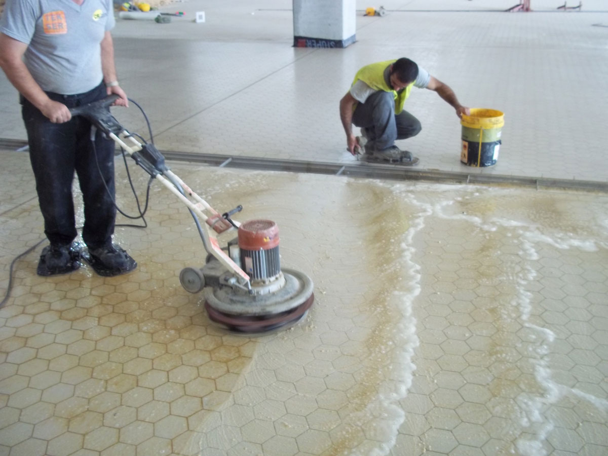 vibration ceramics installation flooring tiling